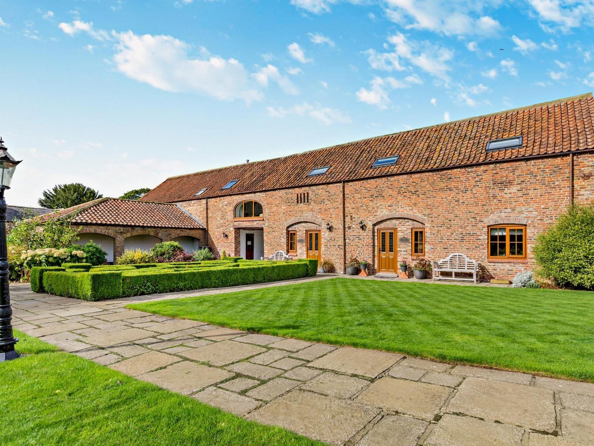 2 Bed In Filey 79280 Villa Wold Newton  Екстериор снимка